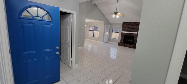 16207 Parkway Dr in Pflugerville, TX - Building Photo - Building Photo