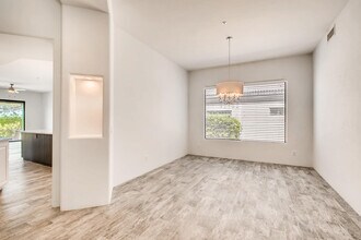 11015 E Desert Vista Dr in Scottsdale, AZ - Building Photo - Building Photo