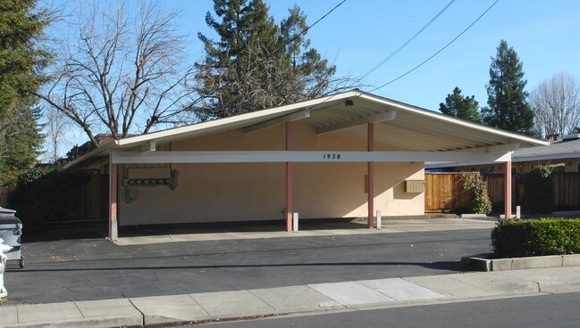 1938 Montecito Ave in Mountain View, CA - Foto de edificio - Building Photo