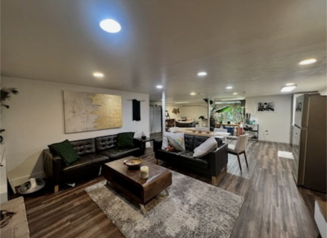 property at 143 E Riviera Dr