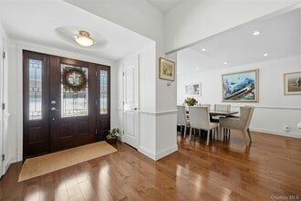 280 Terry Rd in Smithtown, NY - Building Photo - Building Photo