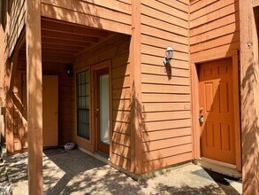 1305 W Villa Maria Rd in Bryan, TX - Building Photo - Building Photo