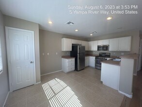 6330 Yampa River Way in Las Vegas, NV - Building Photo - Building Photo