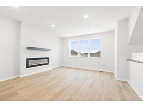 13667 Pine Dr in Rogers, MN - Building Photo - Building Photo