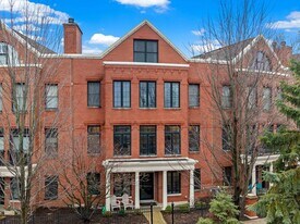 2048 Valor Ct in Glenview, IL - Building Photo