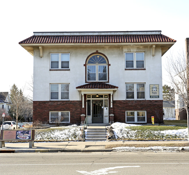 The Janet in St. Paul, MN - Foto de edificio - Building Photo