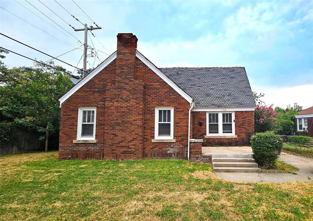1136 N Villa Ave in Oklahoma City, OK - Foto de edificio