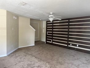 106 Carina Cir in Sanford, FL - Building Photo - Building Photo