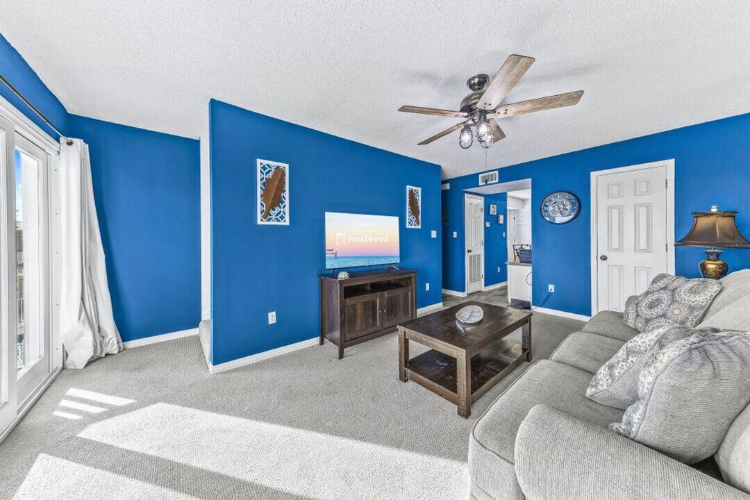 1474 W Beach Blvd in Gulf Shores, AL - Foto de edificio