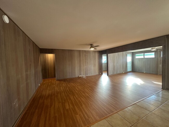 929 Maniniholo St in Honolulu, HI - Building Photo - Building Photo