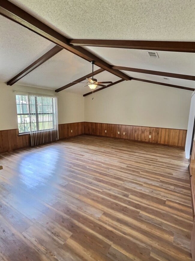 1113 Hickory Dr in Long Beach, MS - Building Photo - Building Photo