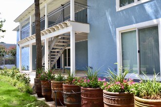 Villas at Alamo Heights in San Antonio, TX - Foto de edificio - Building Photo