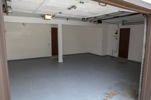 5171 Green Trace Ln in St. Louis, MO - Building Photo