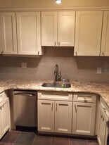 224 W Rittenhouse Sq, Unit 2818 in Philadelphia, PA - Building Photo