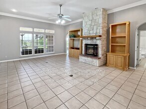 155 Summer Stone Ct in Weatherford, TX - Building Photo - Building Photo