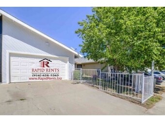 4923 Morningstar Dr in Sacramento, CA - Building Photo