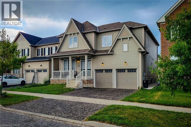 11 Seanesy Dr in Welland, ON - Building Photo - Building Photo