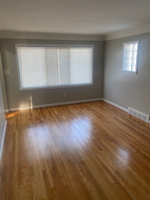 18508 Holland Ave in Eastpointe, MI - Building Photo - Building Photo