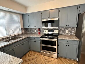 1419 Hyridge Cir in Round Rock, TX - Foto de edificio - Building Photo