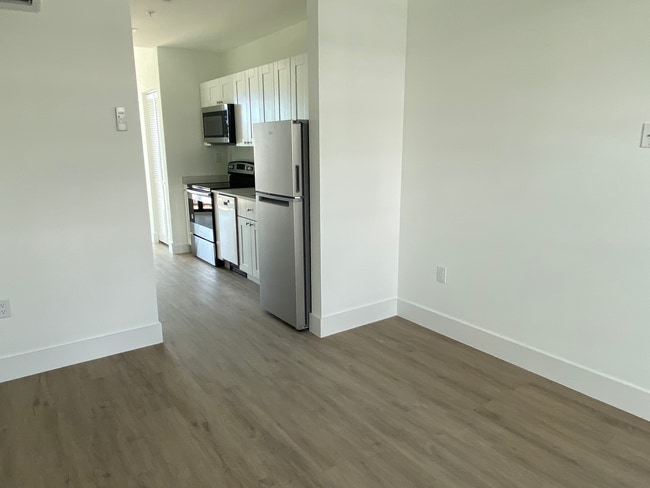 4100 SW 64th Ave, Unit 411 in Davie, FL - Building Photo - Building Photo