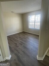 6469 Brenda Ann Dr in Lithonia, GA - Building Photo - Building Photo