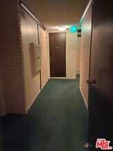 532 N Rossmore Ave-Unit -204 in Los Angeles, CA - Building Photo - Building Photo