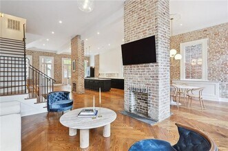 810 Bourbon St in New Orleans, LA - Building Photo - Building Photo