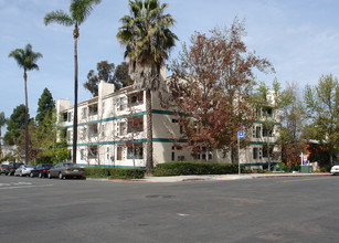 Bankers Hill Place in San Diego, CA - Building Photo - Building Photo