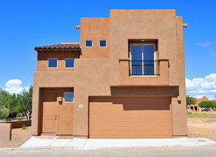 Blacklidge Apartments in Tucson, AZ - Building Photo - Building Photo