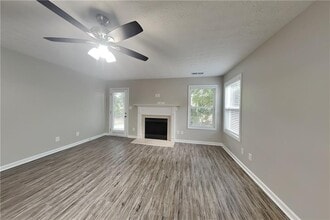 440 Little Creek Rd SE in Lawrenceville, GA - Building Photo - Building Photo