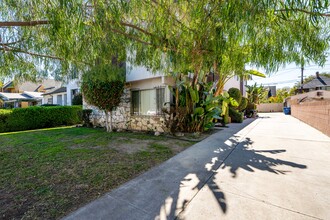 2268 W 20th St in Los Angeles, CA - Building Photo - Building Photo