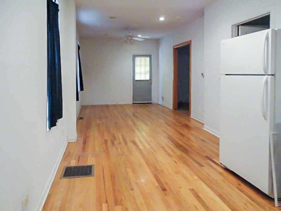 2314 N Southport Ave, Unit CH1 in Chicago, IL - Foto de edificio