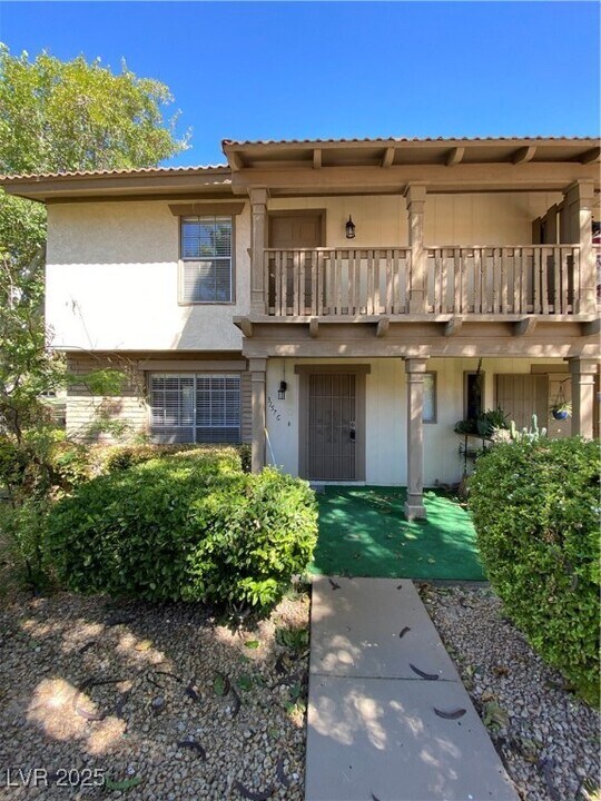 3157 Pinehurst Dr in Las Vegas, NV - Building Photo