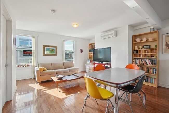 property at 324 W 4th St