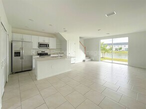 4260 Canova Ct in North Fort Myers, FL - Building Photo - Building Photo