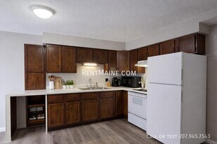 166 Water St in Randolph, ME - Building Photo