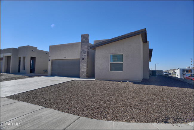 955 Lulworth Pl in El Paso, TX - Building Photo - Building Photo