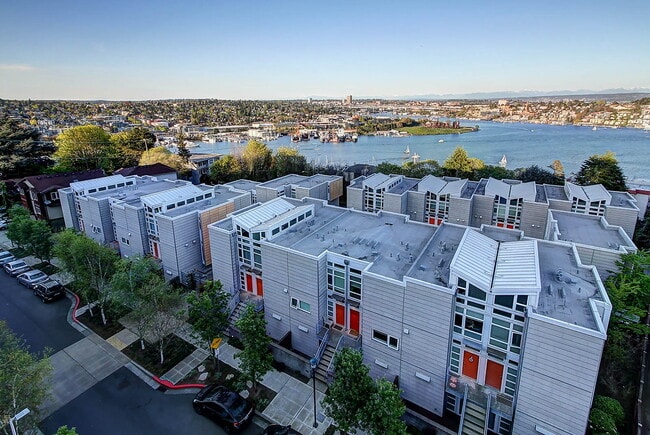 Domaine in Seattle, WA - Building Photo - Building Photo
