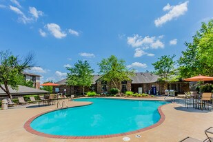Arbors of Pleasant Valley Apartments