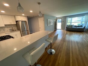 22 Augustus Rd in Waltham, MA - Building Photo - Building Photo