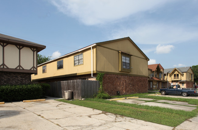 1630-1636 Gary Ct in Gretna, LA - Foto de edificio - Building Photo