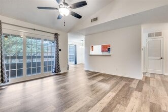 1207 Quail Valley Ln in Arlington, TX - Building Photo - Building Photo