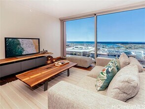 1555 Kapiolani Blvd in Honolulu, HI - Building Photo - Building Photo