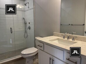 122 Kenrick St in Boston, MA - Building Photo - Building Photo