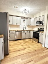 1905 Walnut Ridge Dr in Pottstown, PA - Building Photo - Building Photo