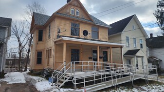 123 Fulton St in Olean, NY - Building Photo
