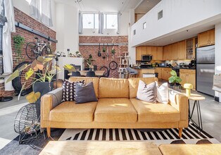 1233 Howard St in San Francisco, CA - Building Photo - Building Photo