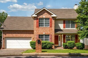 109 Edgewater Ct in Hendersonville, TN - Building Photo