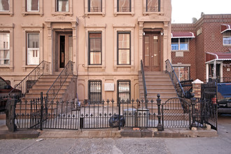 224 16th St in Brooklyn, NY - Building Photo - Building Photo