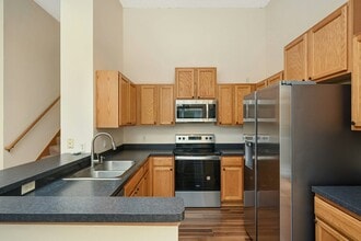 7637 Century Blvd in Chanhassen, MN - Building Photo - Building Photo